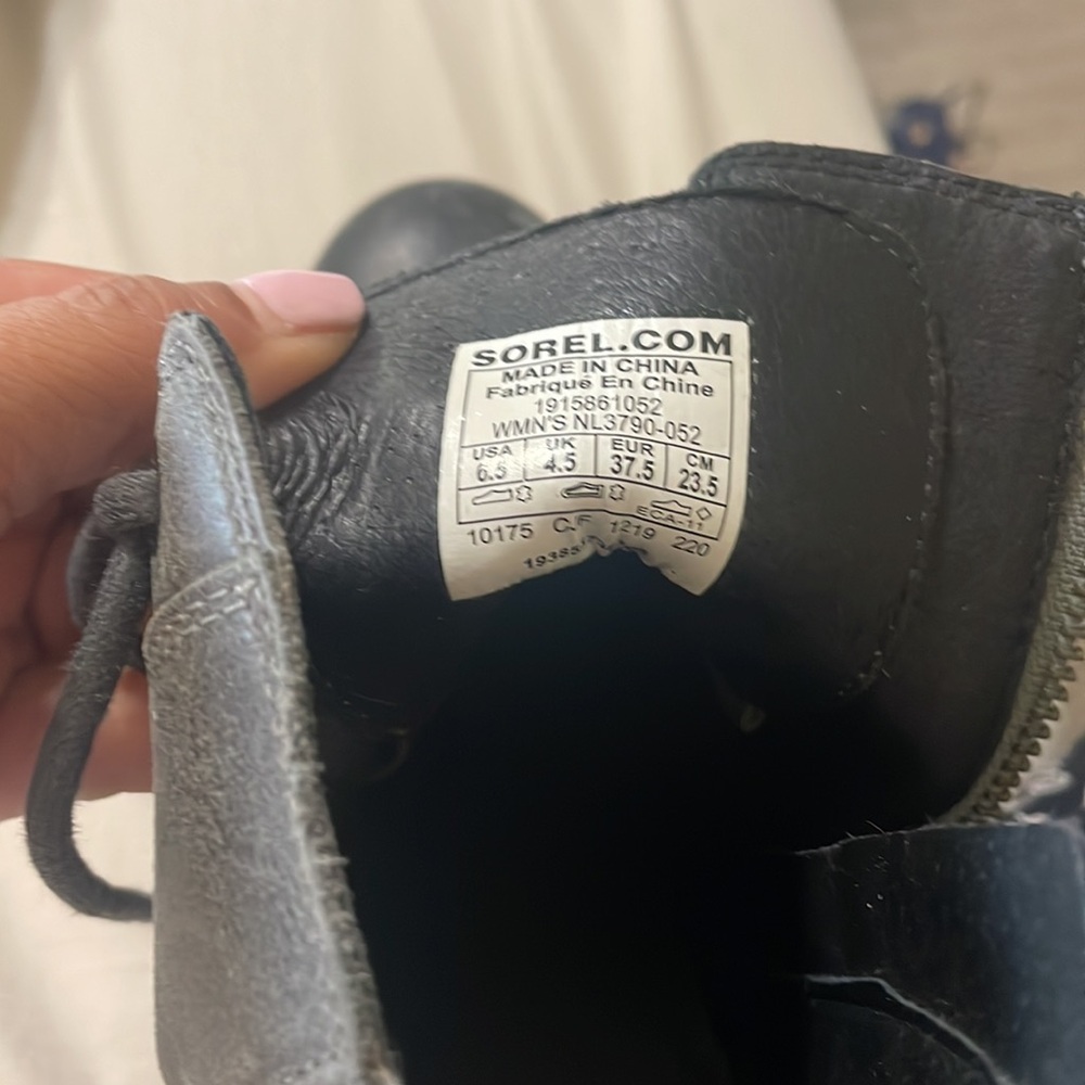 Sorel Joann of Artic Wedge lll Zip Booties - Picture 6 of 7